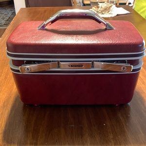 Vintage samsonite silhouette hard travel case, train case